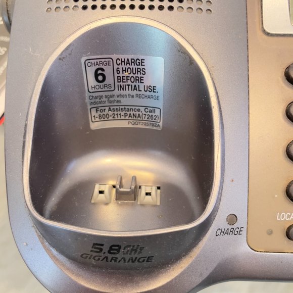 Panasonic KX-TG5100M 5.8 GHz DSS Expandable Cordless Phone with Answering System - Picture 4 of 7